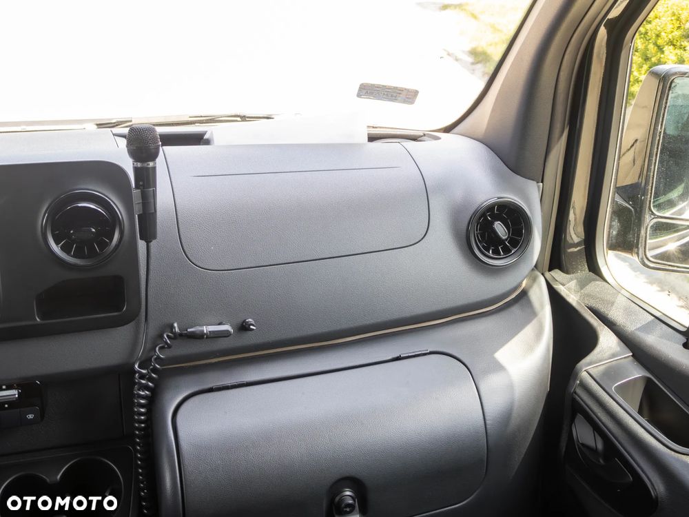 Mercedes-Benz SPRINTER 3.0 V6 / AUTOBUS 21-MIEJSC / ZABUDOWA MERCUS + PLECAK / AUTOMAT / TV + LODÓWKA / FULL WERSJA / ZNIKOMY PRZEBIEG 70 TYŚ KM! / STAN FABRYCZNIE NOWY! - 21
