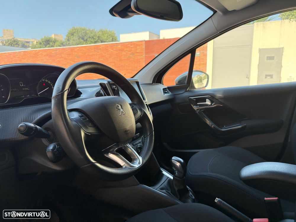 Peugeot 208 1.5 BlueHDi Signature - 10