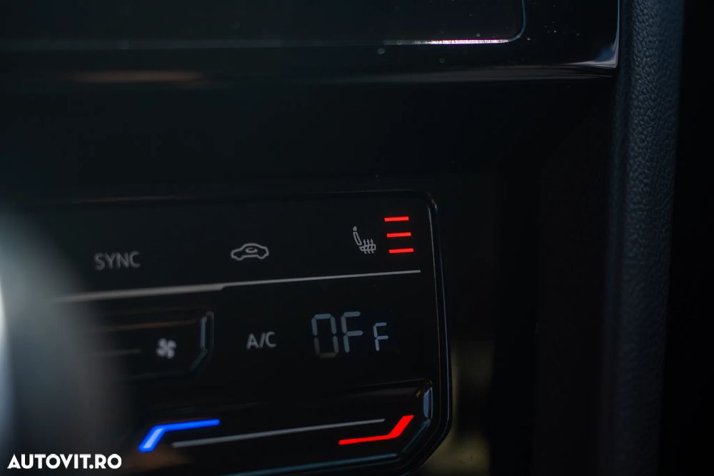 Volkswagen Passat - 28
