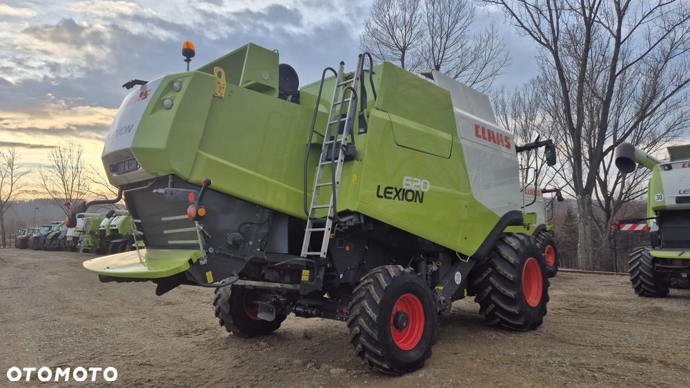 Claas Lexion 620 z hederem - 28
