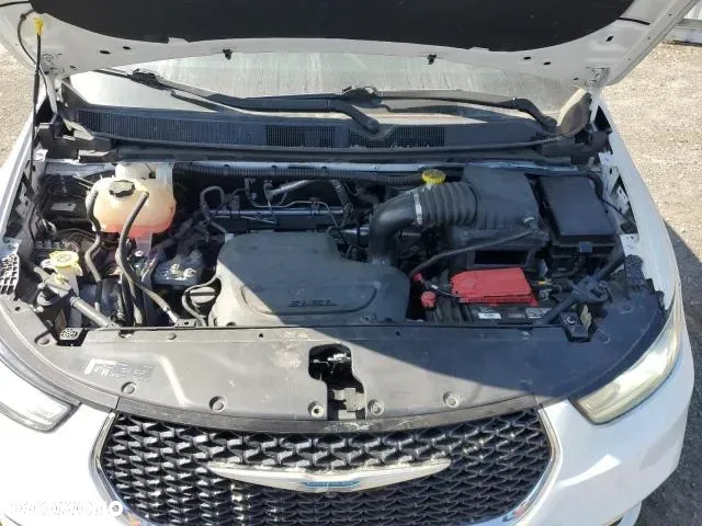 Chrysler Pacifica - 7