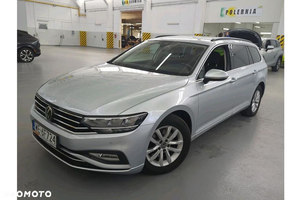 Volkswagen Passat 1.5 TSI EVO Business - 1