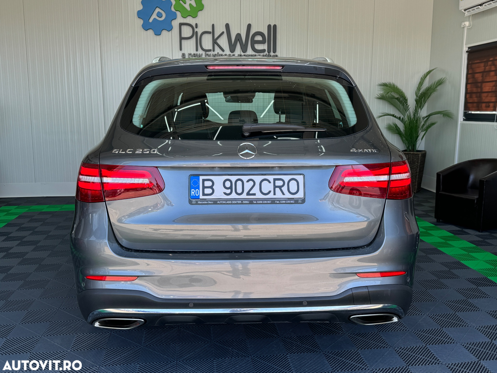 Mercedes-Benz GLC 250 4MATIC - 6