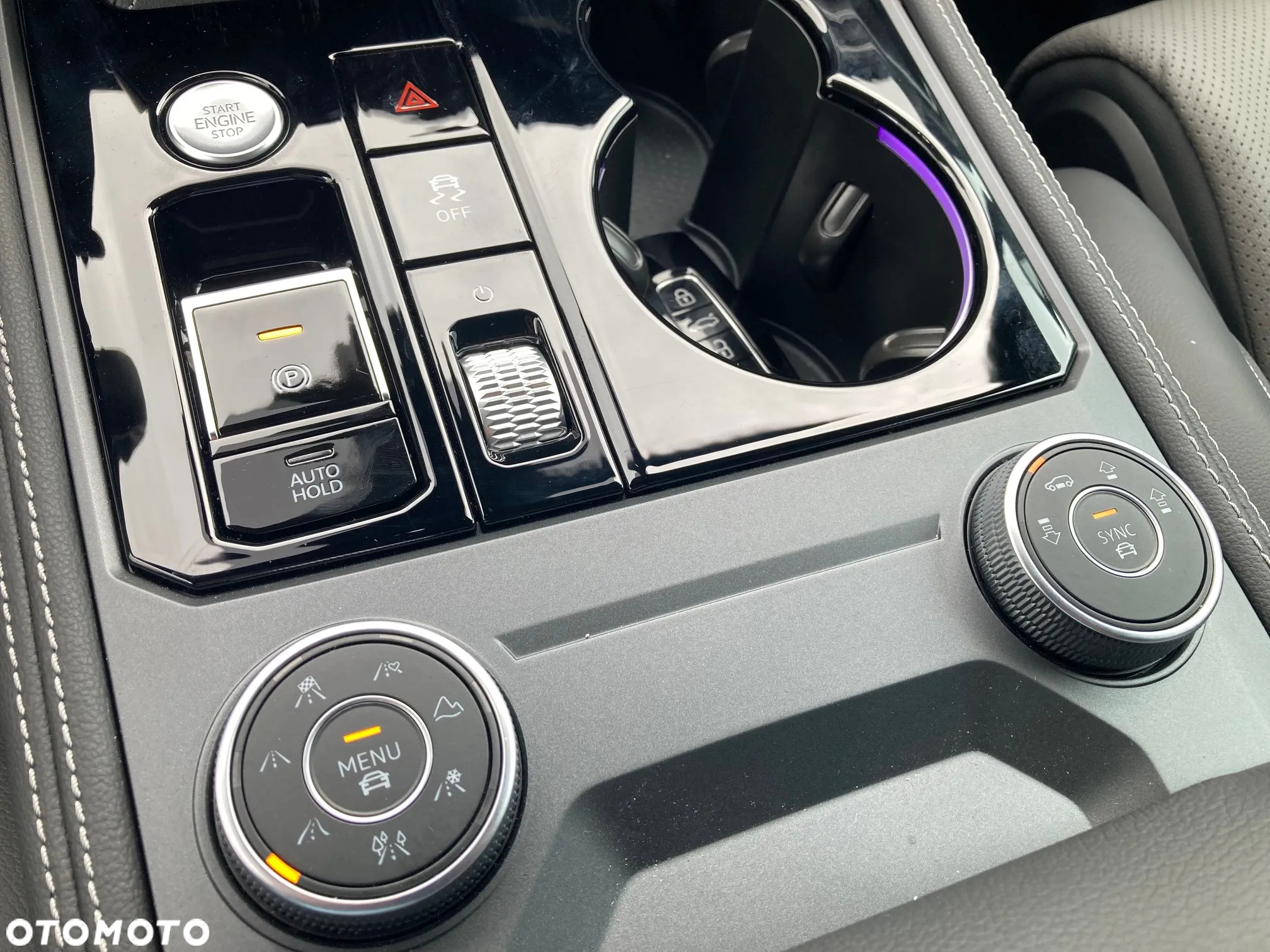 Volkswagen Touareg 3.0 V6 TDI 4Motion R-Line - 20