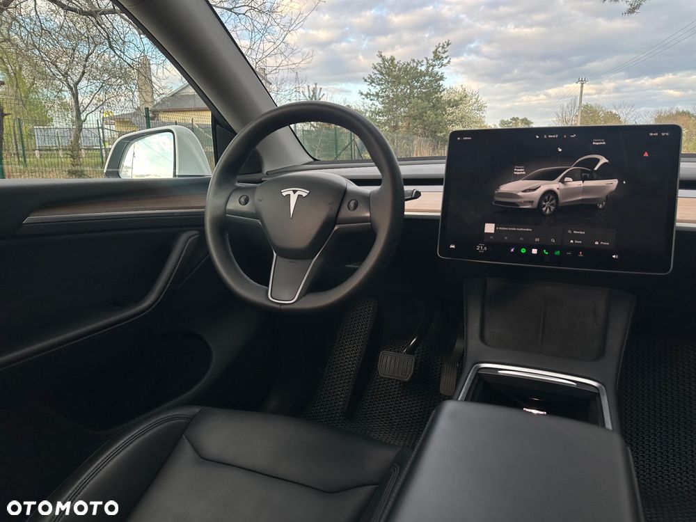 Tesla Model Y 79kWh Long Range RWD - 16