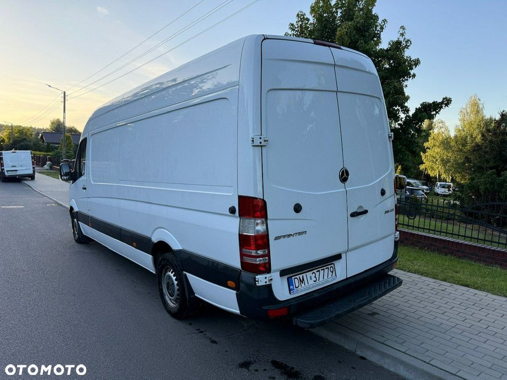 Mercedes-Benz Sprinter - 4