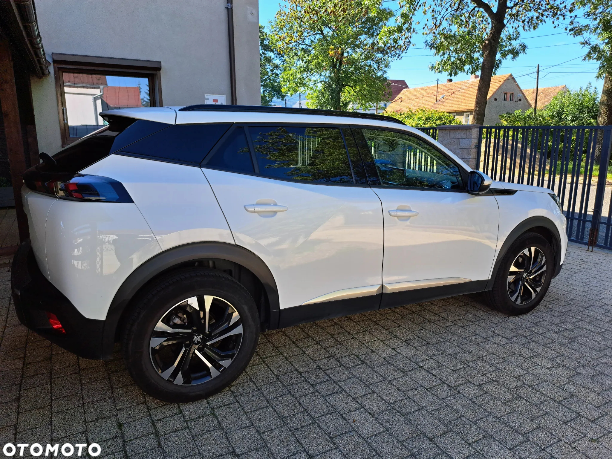 Peugeot 2008 1.2 PureTech Allure S&S - 7