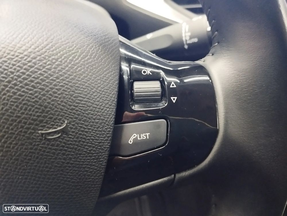 Peugeot 308 1.5 BlueHDi Style - 19