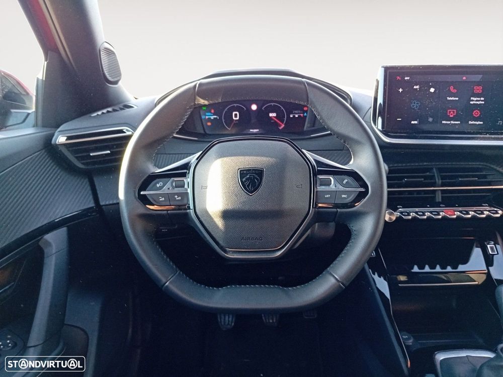 Peugeot 2008 1.2 PureTech Allure - 12