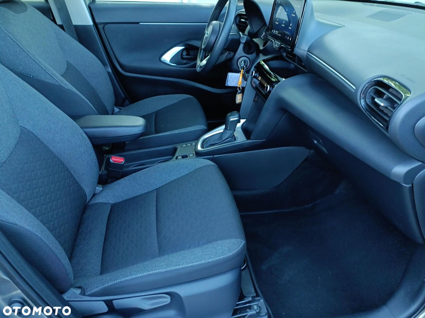 Toyota Yaris Cross - 13