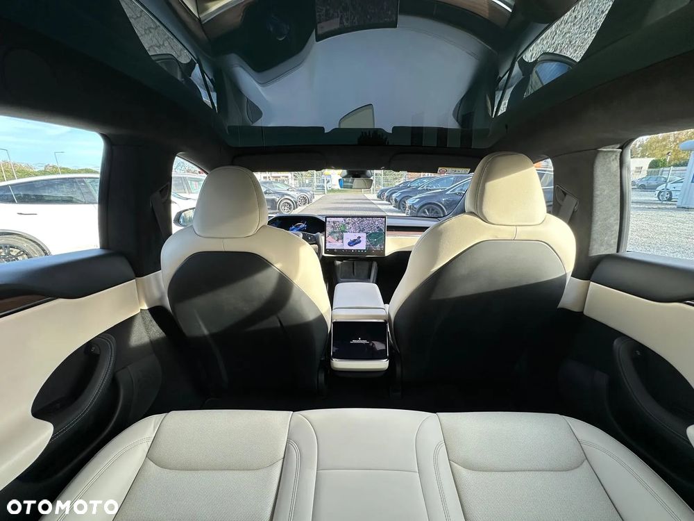 Tesla Model S Long Range - 27
