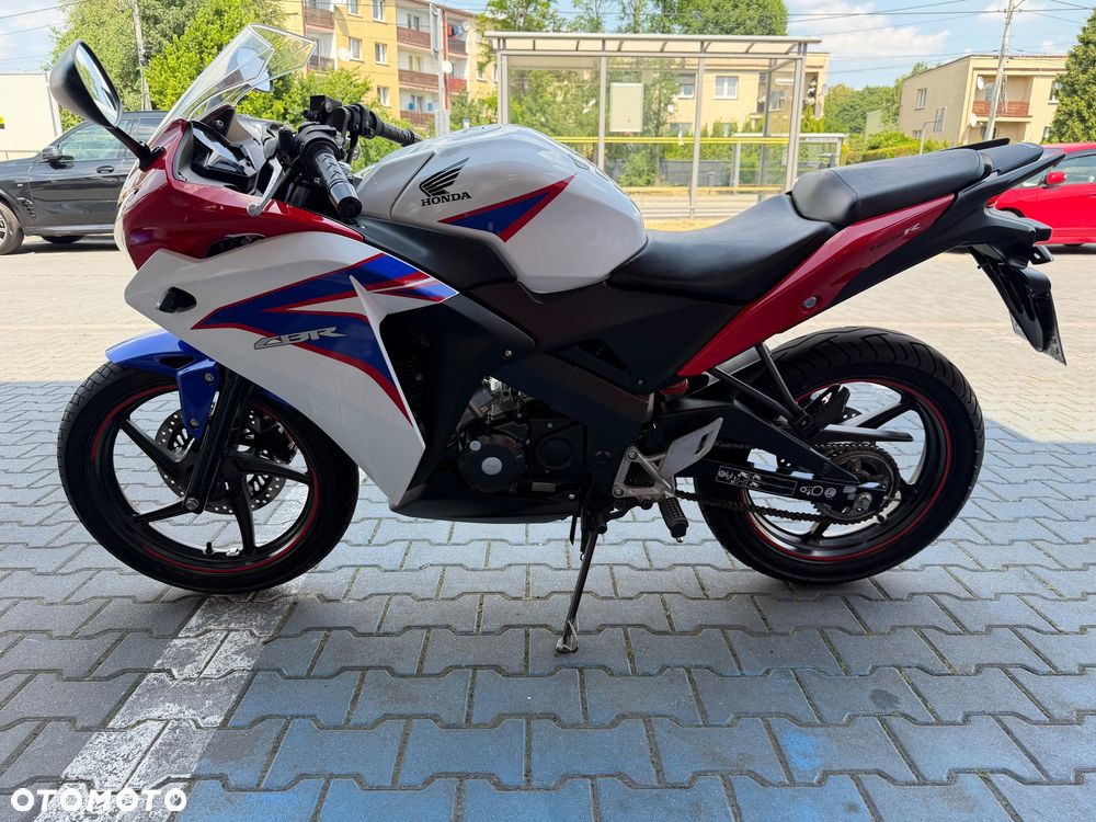 Honda CBR - 3