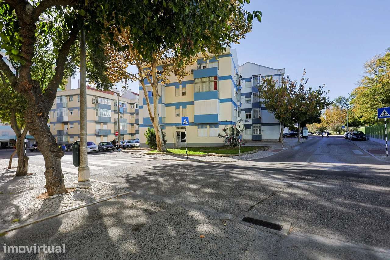 Apartamento T3 com 82m2 nas Paivas, Amora. - Grande imagem: 2/19