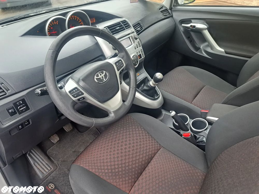 Toyota Verso 1.8 5-Sitzer Edition S+ - 11