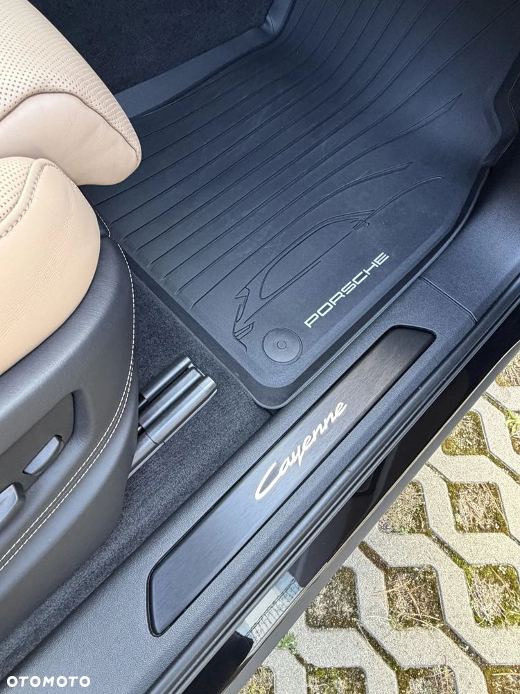 Porsche Cayenne E-Hybrid PHEV - 23