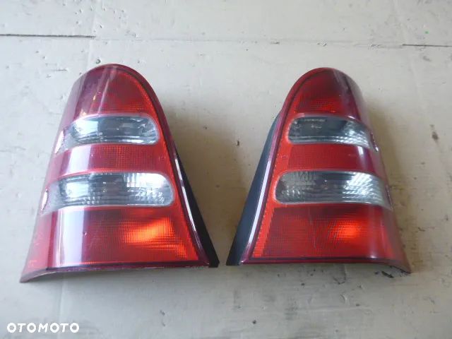 LAMPA LEWY TYŁ PRAWY TYŁ KOMPLET MERCEDES A KLASA W168 - 2
