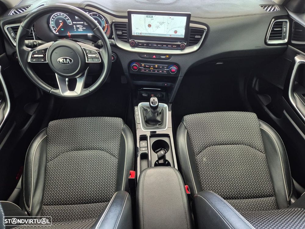 Kia XCeed 1.6 CRDi MHEV Tech+SRF - 10