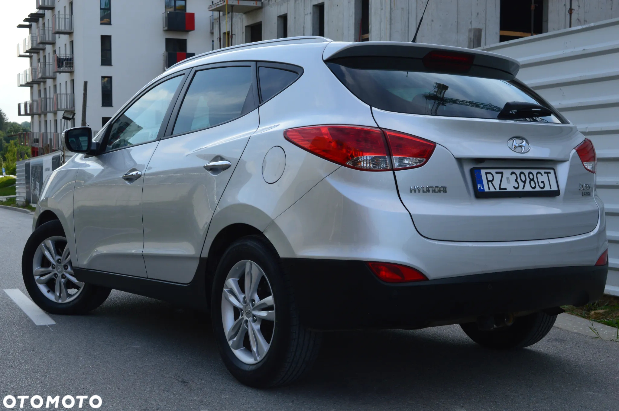 Hyundai ix35 1.7 CRDi 2WD blue Finale Silver - 11