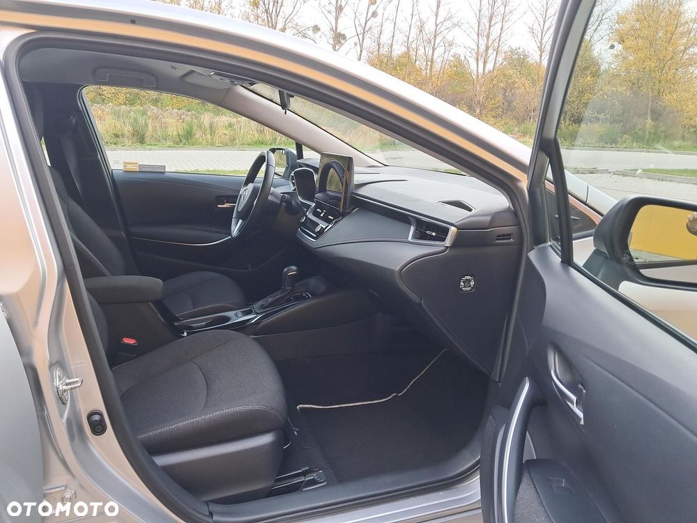 Toyota Corolla 1.8 Hybrid Comfort - 19