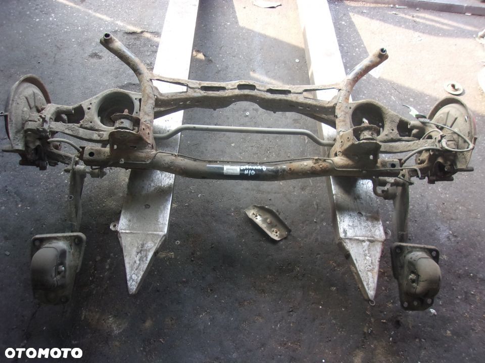 BELKA WÓZEK TYLNY SKODA OCTAVIA 2 GOLF V AUDI A3 8P LEON 2 ALTEA /TOLEDO 3 - 1