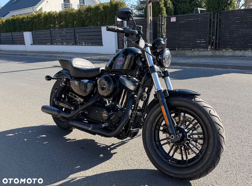 Harley-Davidson Sportster Forty-Eight - 2
