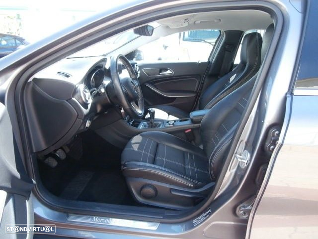 Mercedes-Benz GLA 180 CDi Style - 10