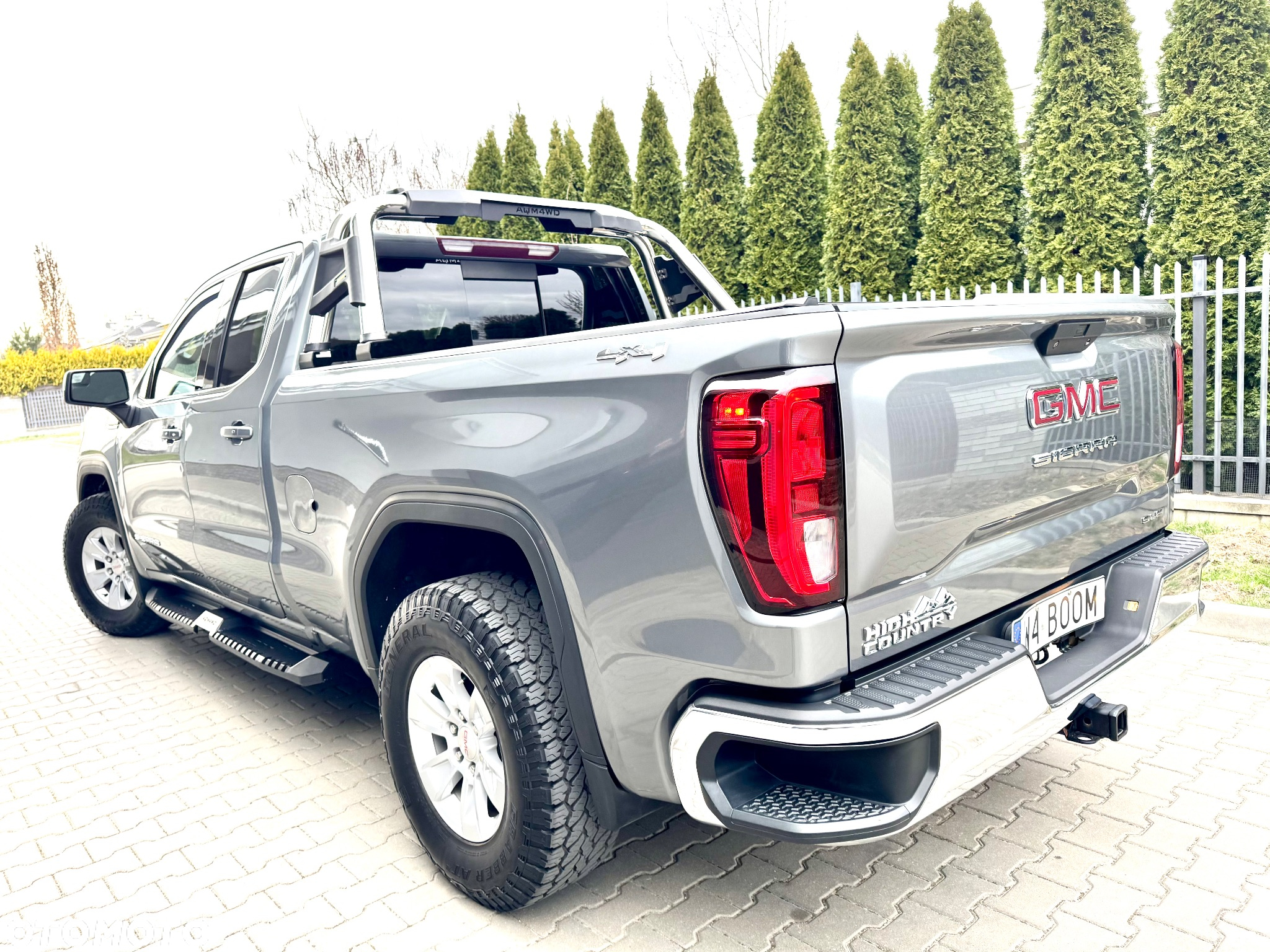 GMC Sierra - 8