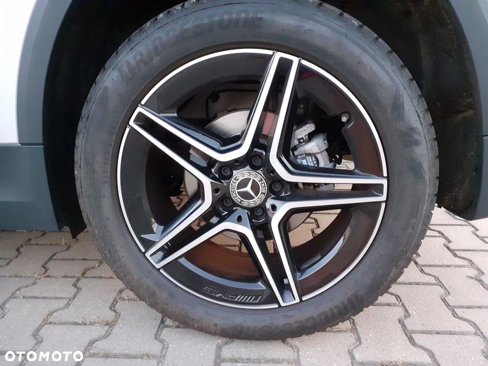 Mercedes-Benz GLA 200 AMG Line - 14