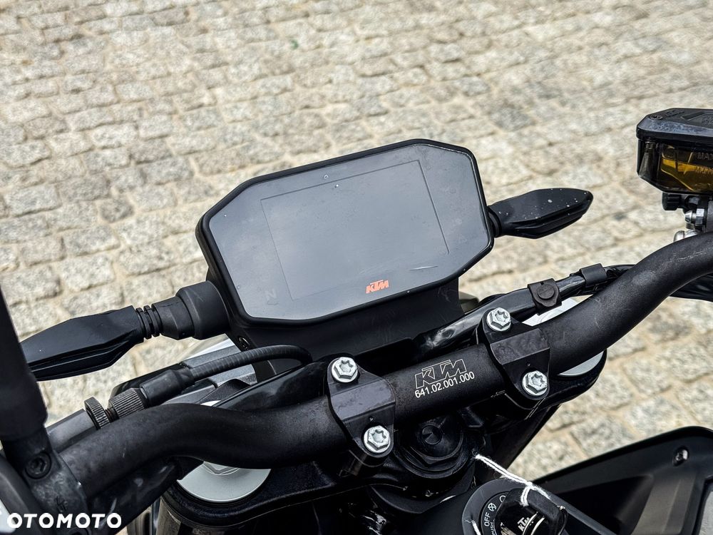 KTM Duke 790 - 11