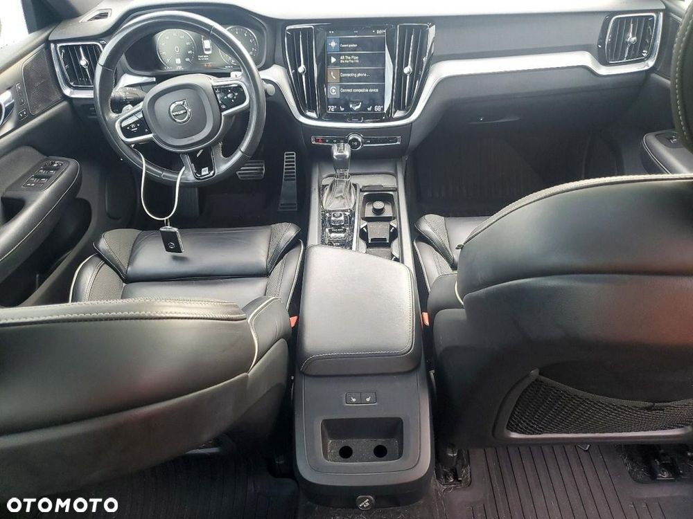 Volvo S60 T6 AWD R-Design - 8