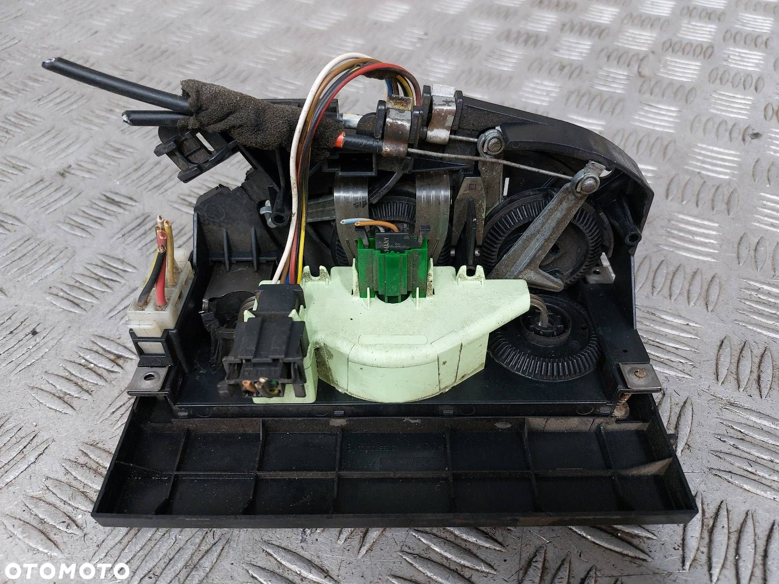 PANEL NAWIEWU VOLKSWAGEN TRANSPORTER T4 7D0959511 - 3