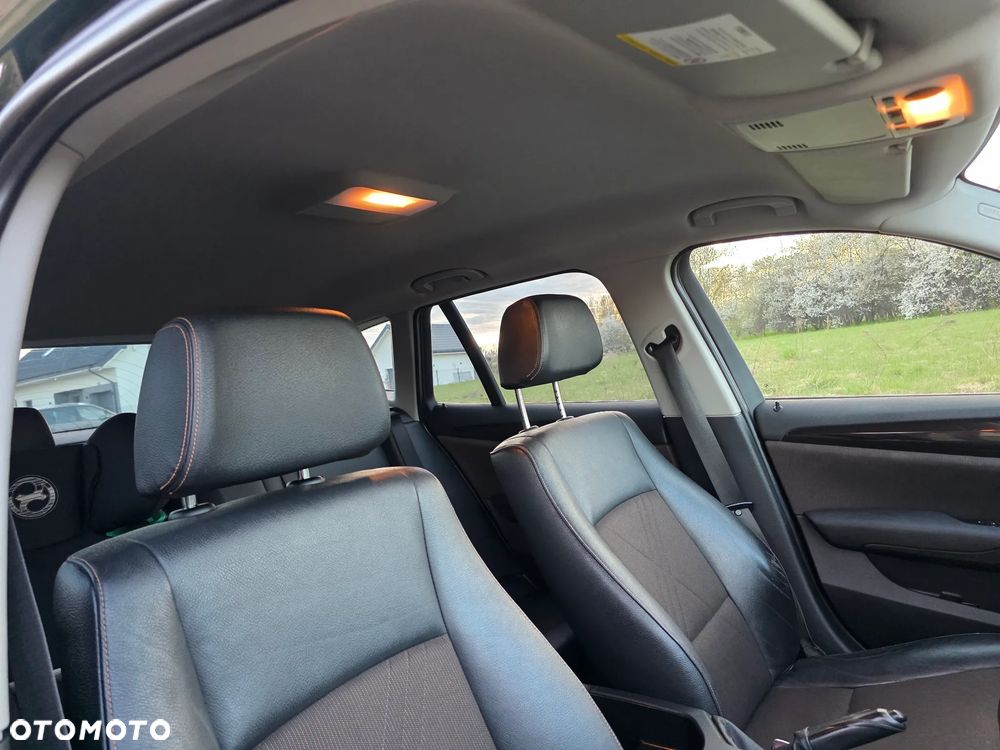 BMW X1 sDrive16d Sport Line - 34