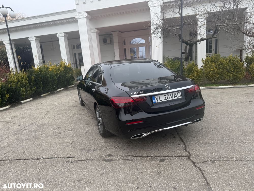Mercedes-Benz E 220 d T 9G-TRONIC AMG Line - 3
