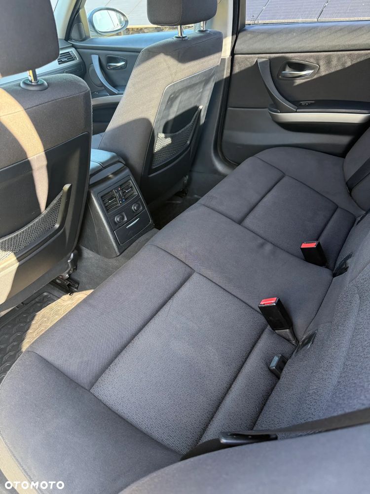 BMW Seria 3 320i - 12