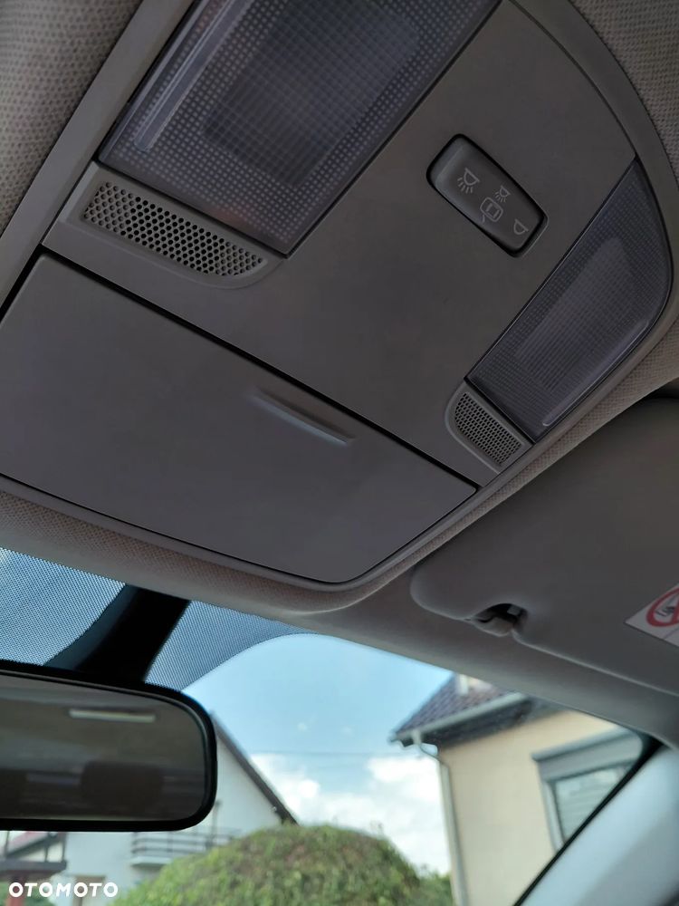 Kia Stonic 1.4 L - 11