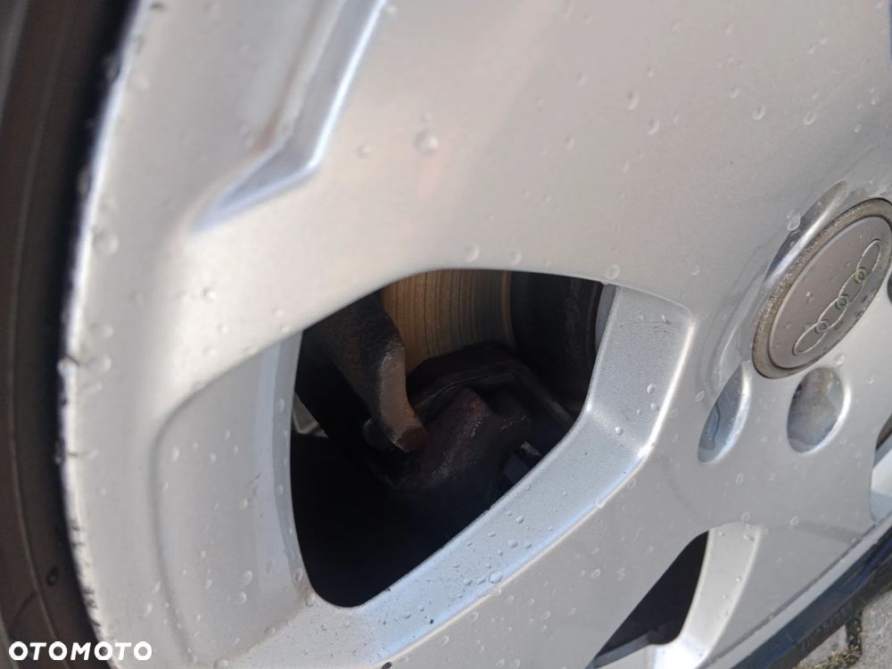 Audi A3 1.9 TDI DPF e - 8