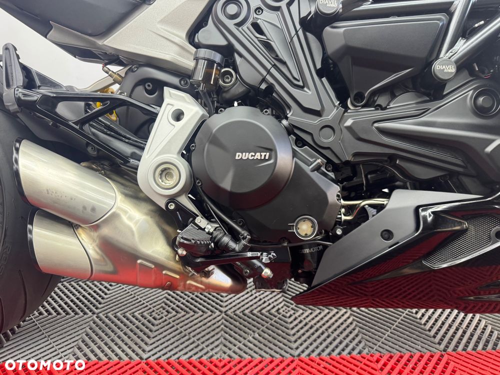 Ducati Diavel - 33
