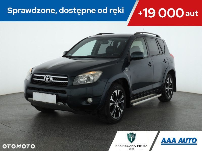 Toyota RAV4 - 1