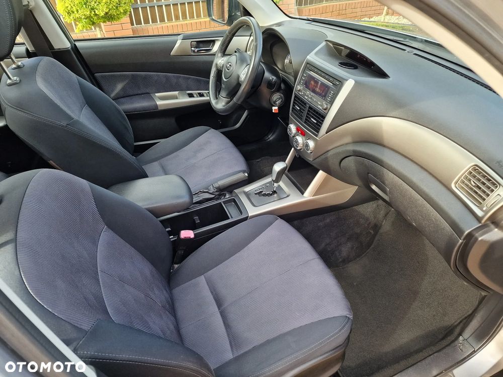 Subaru Forester 2.5 X Premium - 12