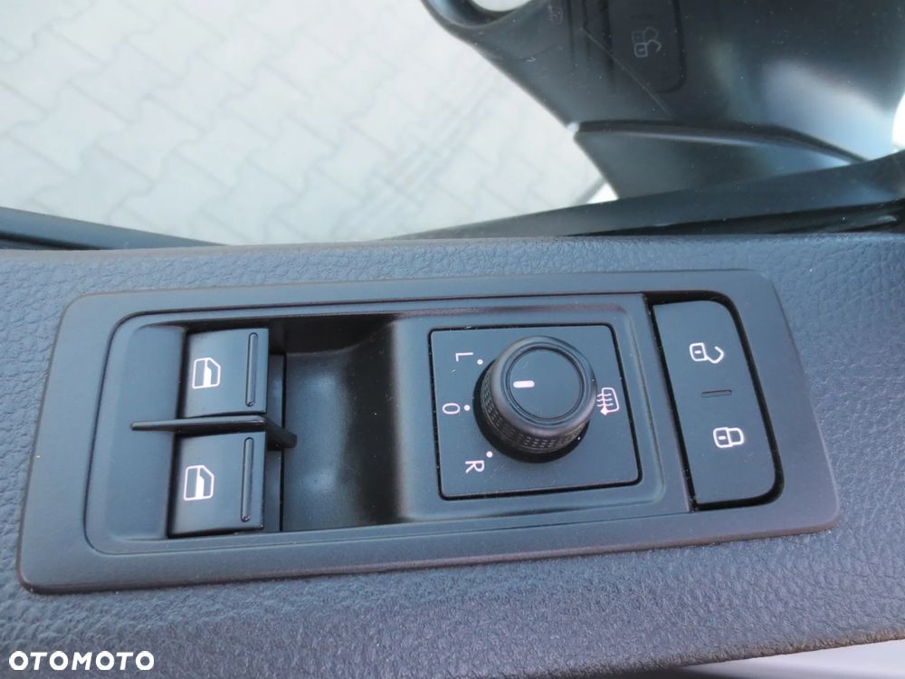 Volkswagen TRANSPORTER T6 ORYGINAŁ NISKI PRZEBIEG SALON PL.  VAT 23% - 19