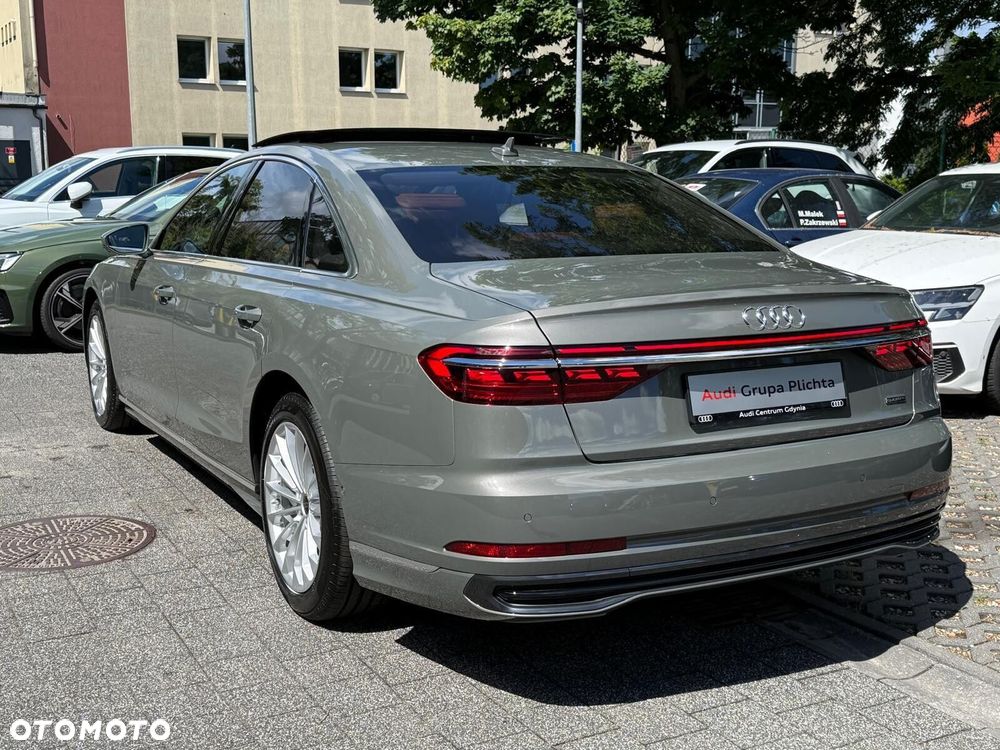 Audi A8 - 11