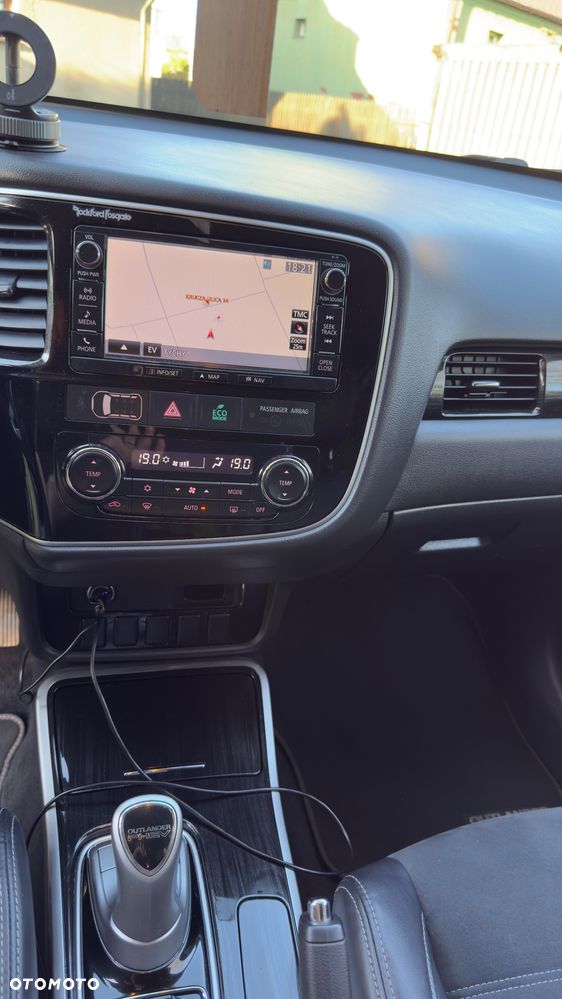 Mitsubishi Outlander 2.0 4WD - 14