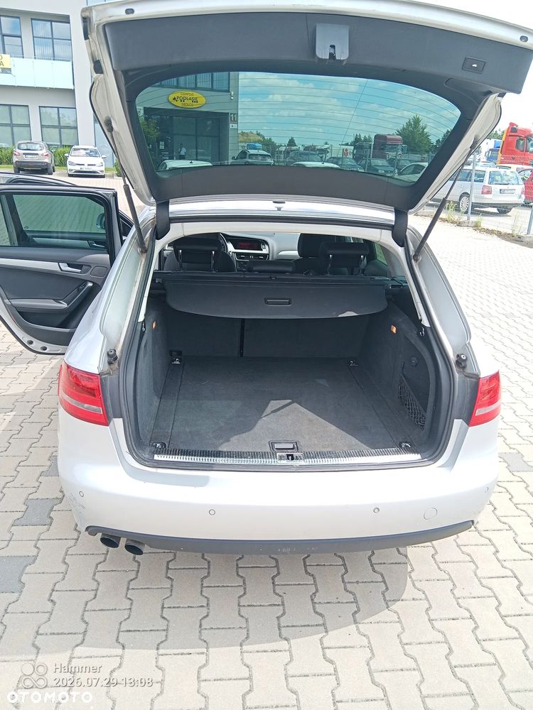 Audi A4 Limousine - 4