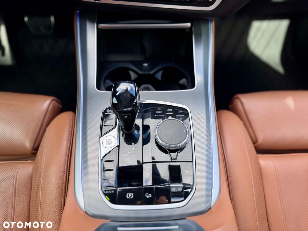 BMW X5 xDrive40i - 22