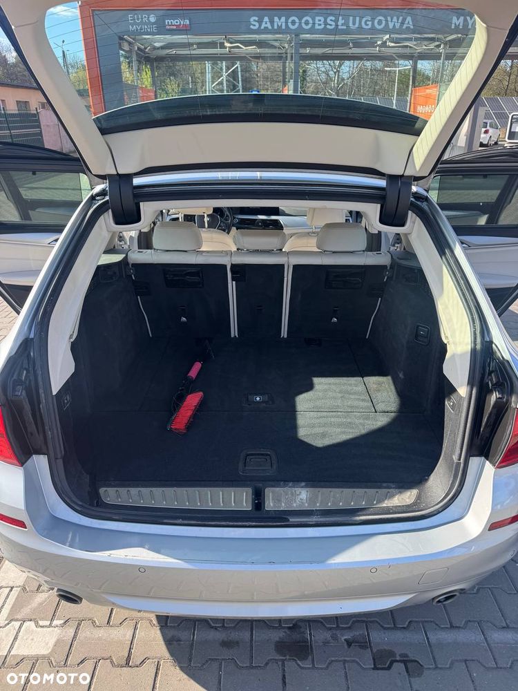 BMW Seria 5 520d - 15