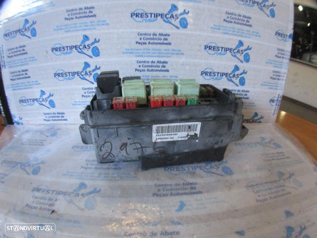Caixa Fusiveis 690660402 MINI COOPER 2004 1.4D 75CV 3P PRETO - 2