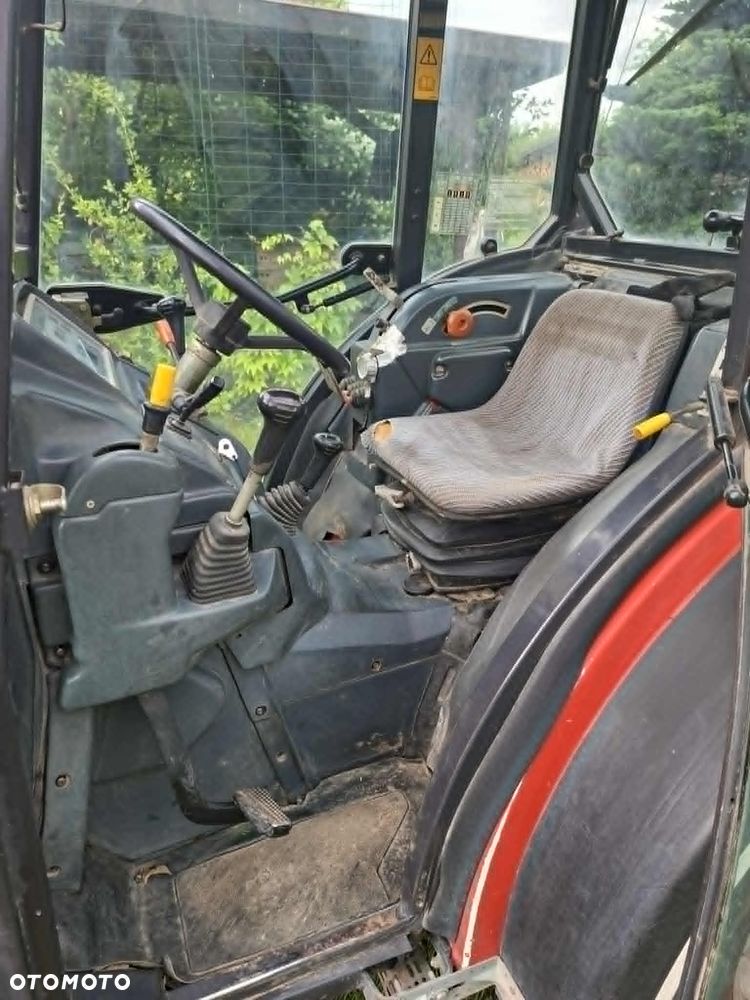 Massey Ferguson 3225V - 5