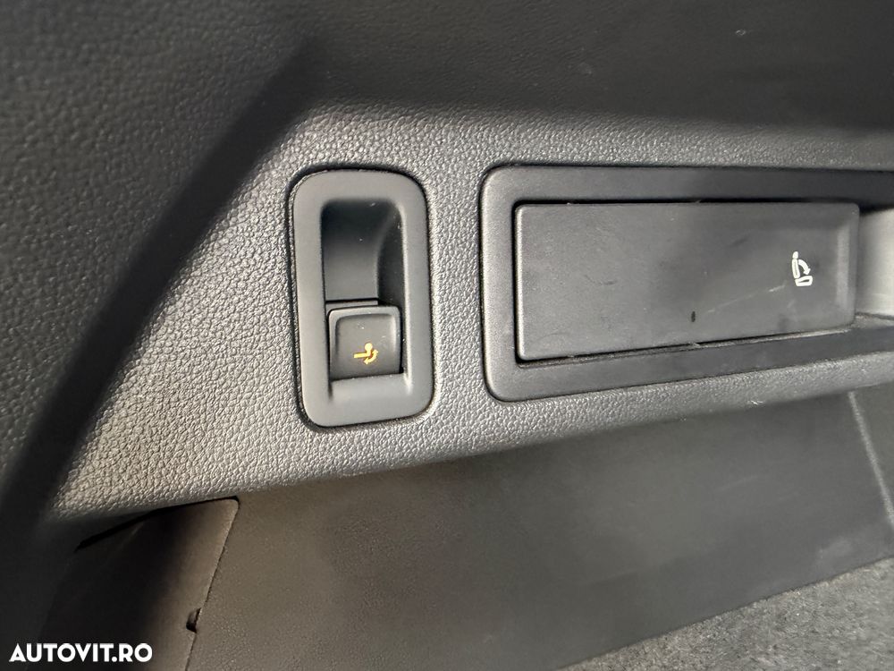 Volkswagen Tiguan 2.0 TDI 4Mot DSG Elegance - 9