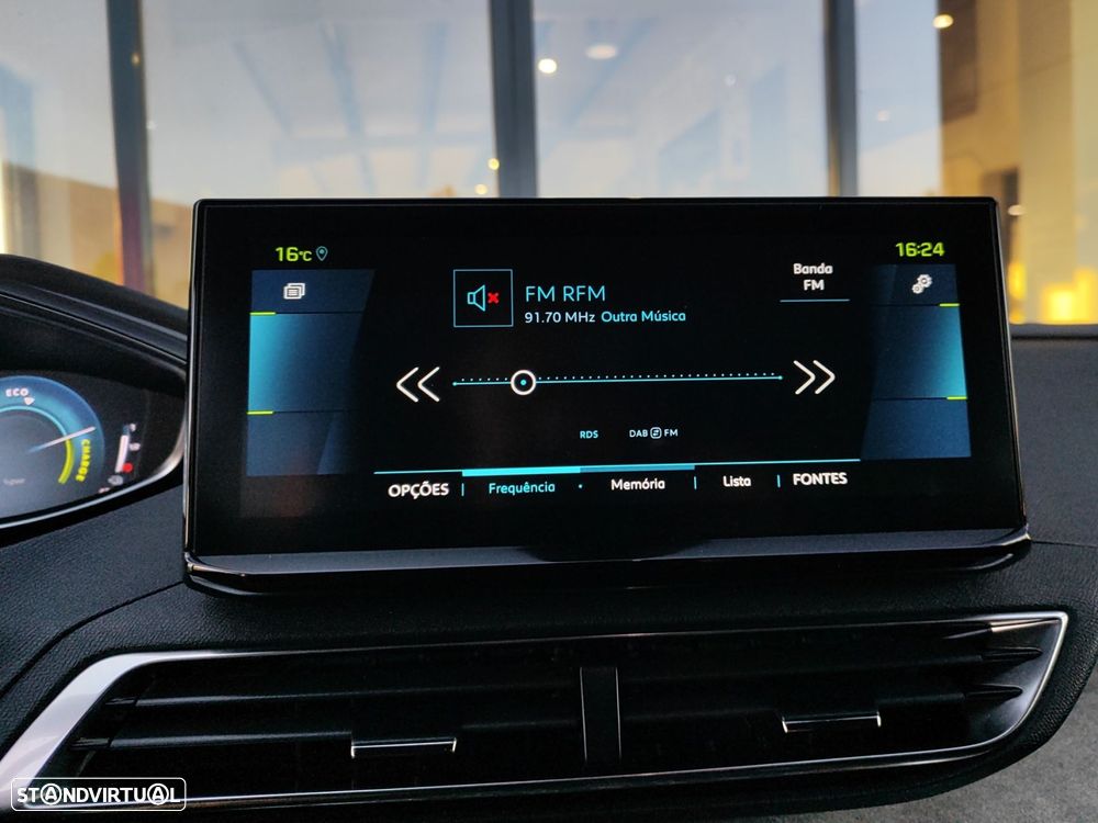 Peugeot 3008 1.6 Hybrid GT e-EAT8 - 21