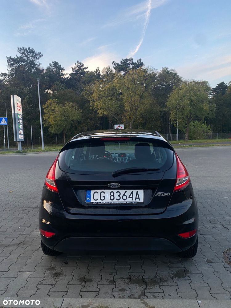 Ford Fiesta - 6